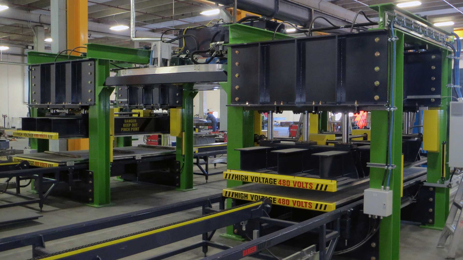 1800 Ton Press for Tire Recycling